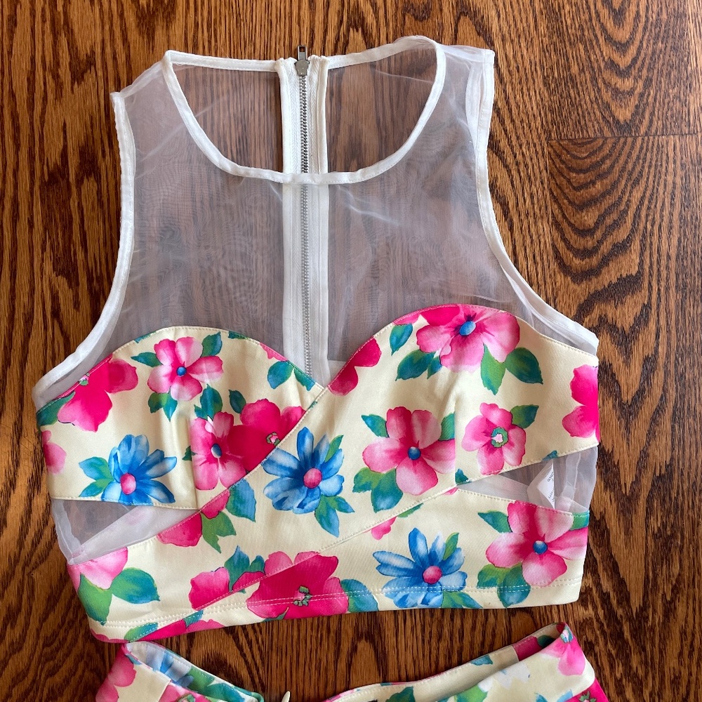 Floral Set - Picture 3 of 3
